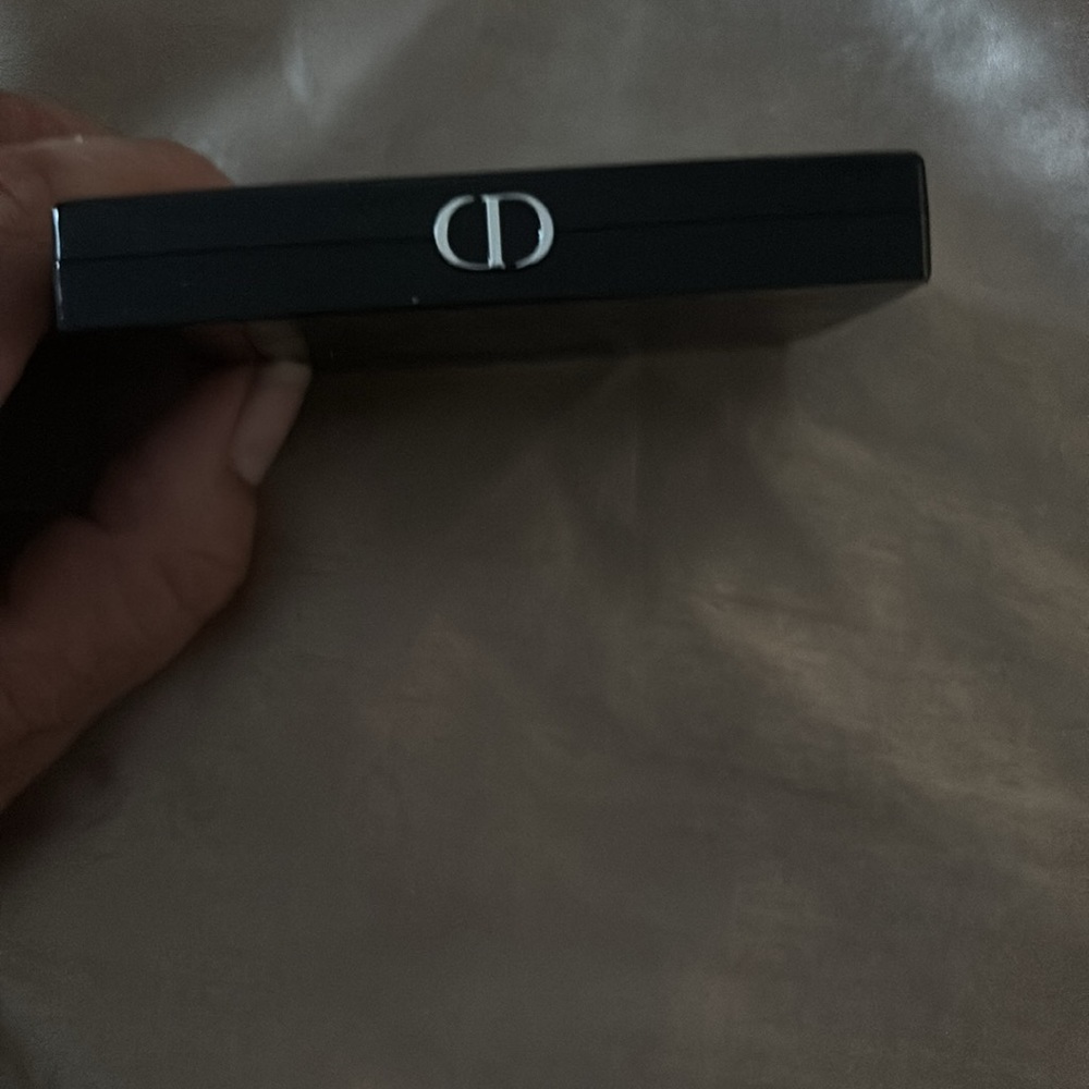 Dior Sleek Black Compact NWOT - Picture 2 of 7